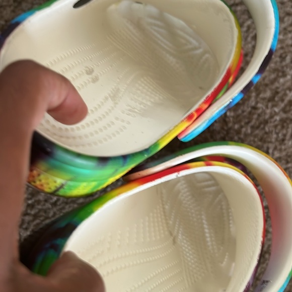Crocs Colorful Tie-Dye Clogs - Picture 12 of 12